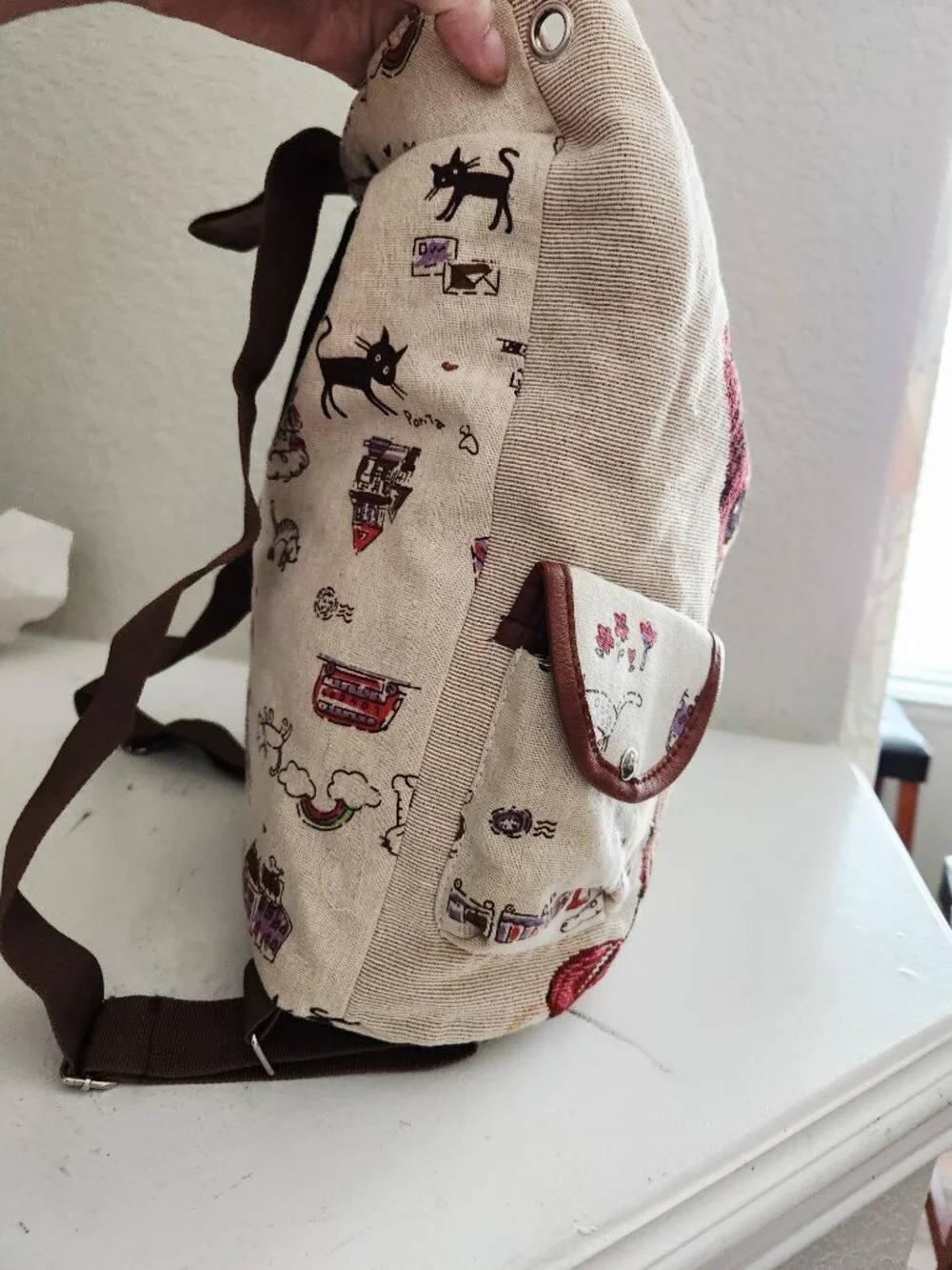 Euc Adorable Beige Cat Themed Large Backpack